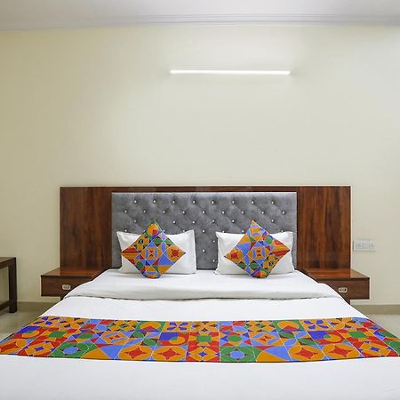 Fabexpress Asp Royal Residency Inn- Janakpuri Delhi  Exterior photo