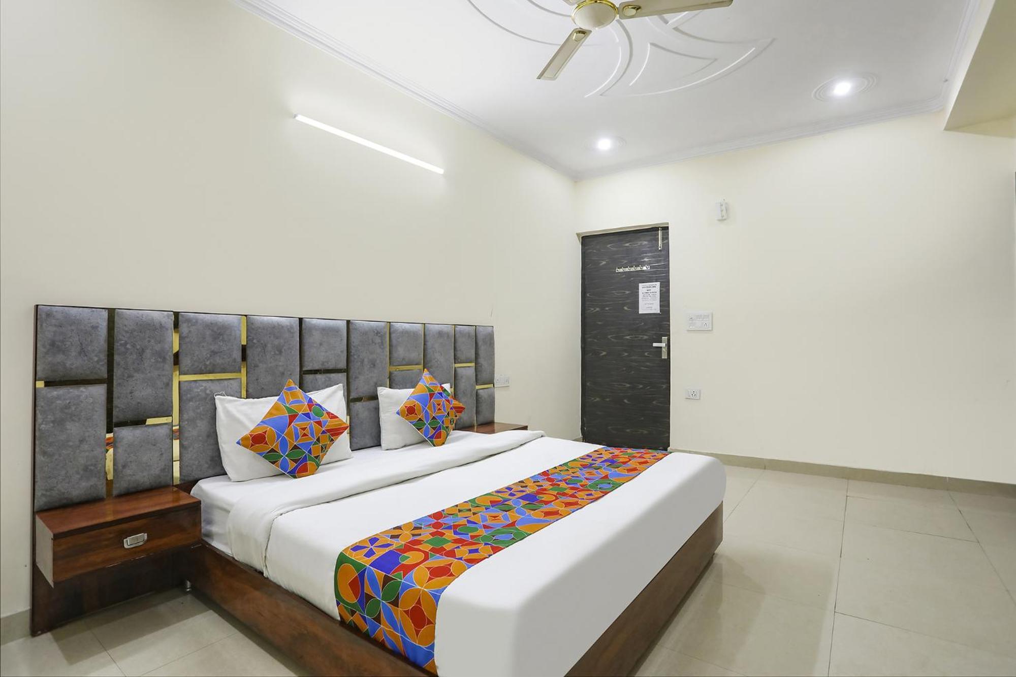 Fabexpress Asp Royal Residency Inn- Janakpuri Delhi  Exterior photo