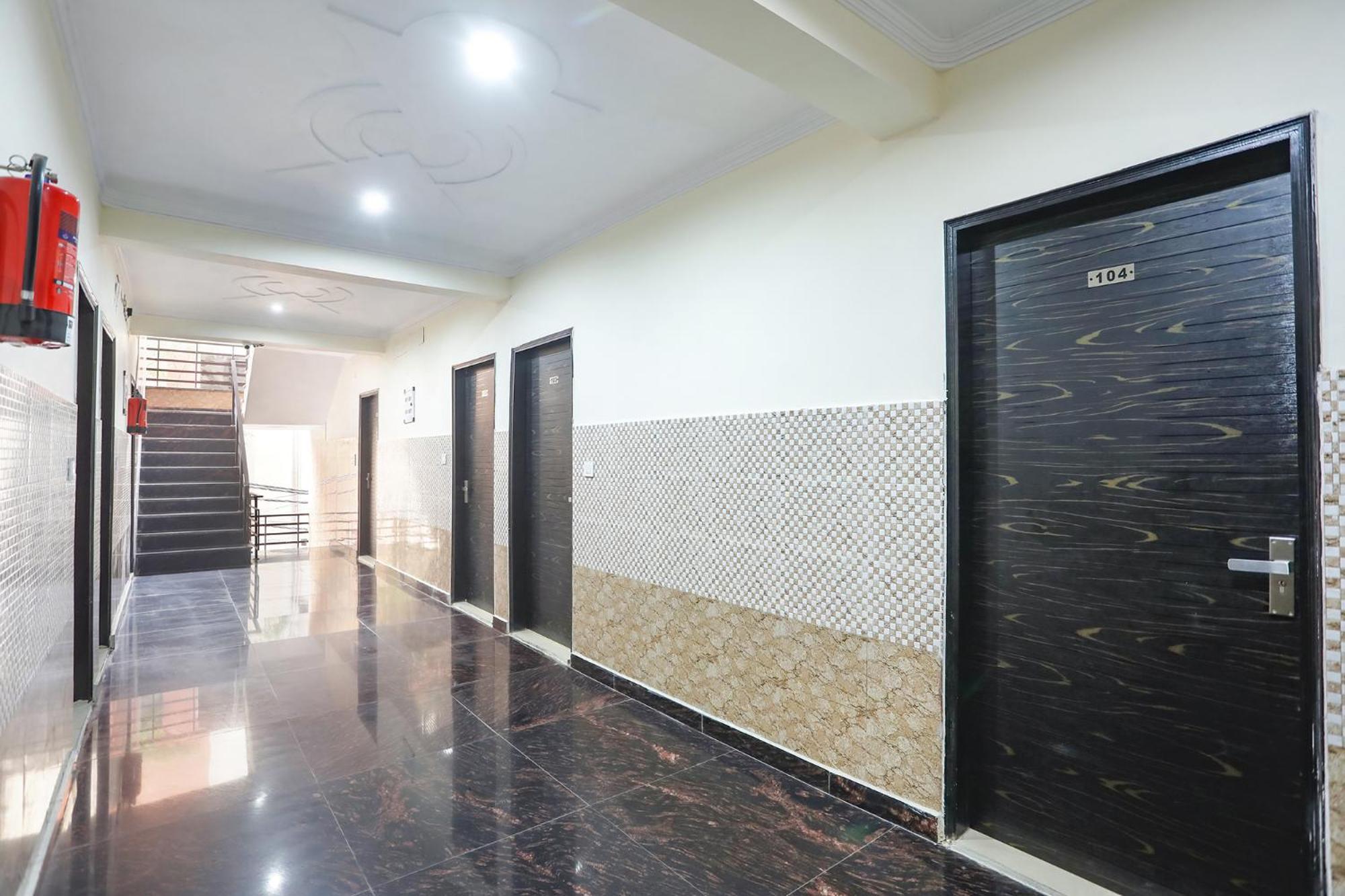 Fabexpress Asp Royal Residency Inn- Janakpuri Delhi  Exterior photo