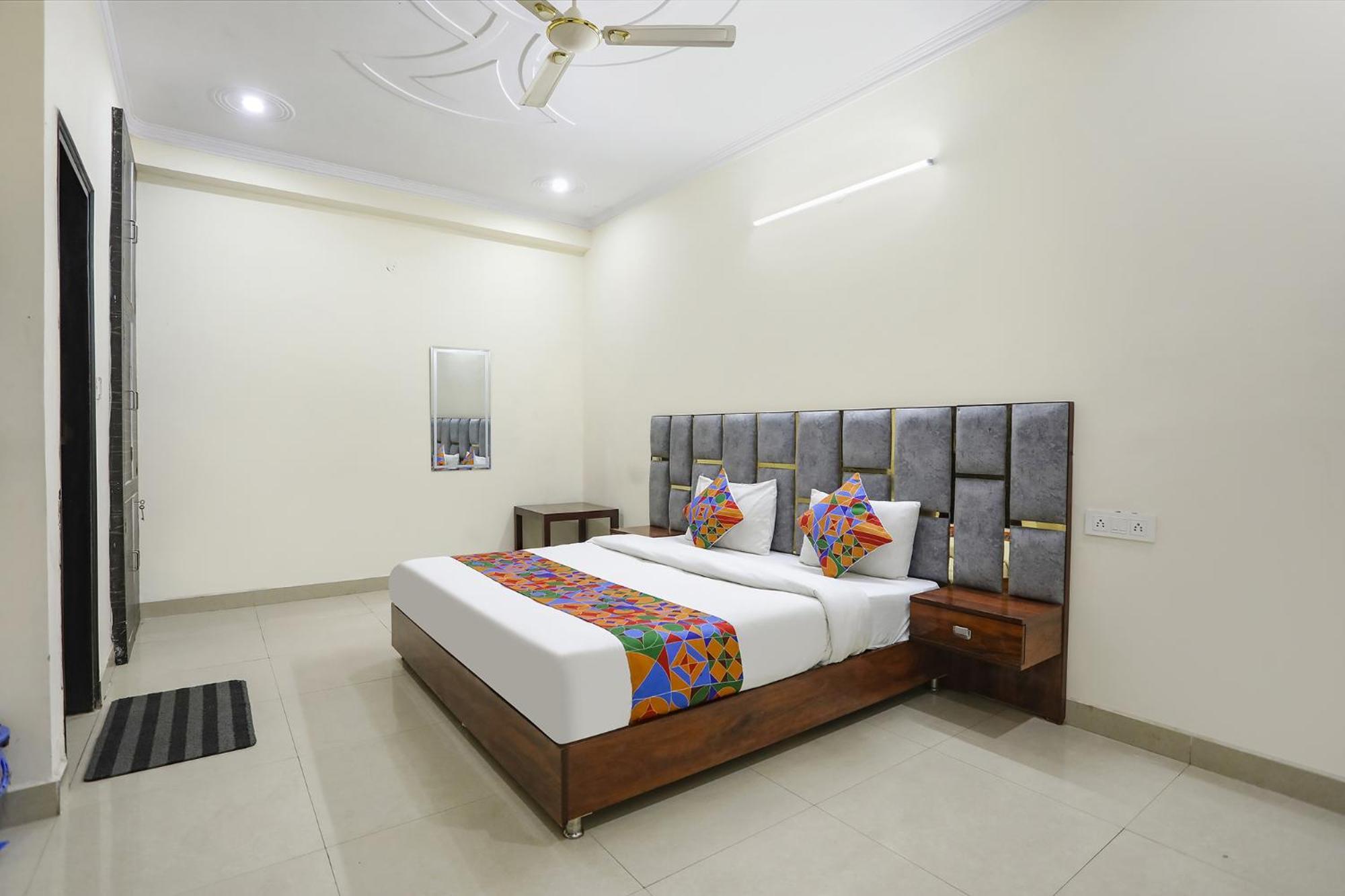Fabexpress Asp Royal Residency Inn- Janakpuri Delhi  Exterior photo