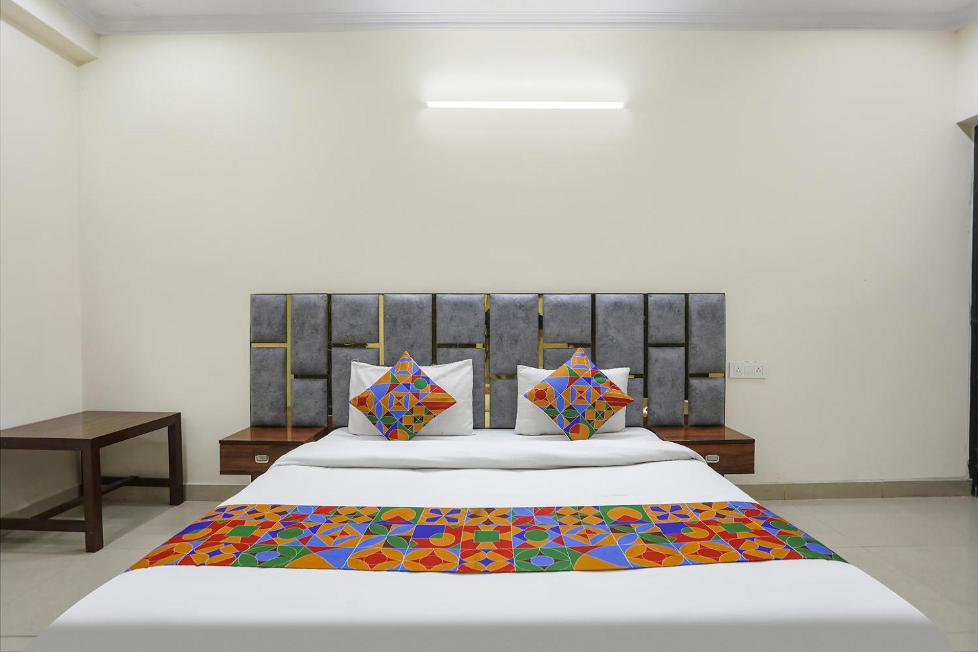 Fabexpress Asp Royal Residency Inn- Janakpuri Delhi  Exterior photo