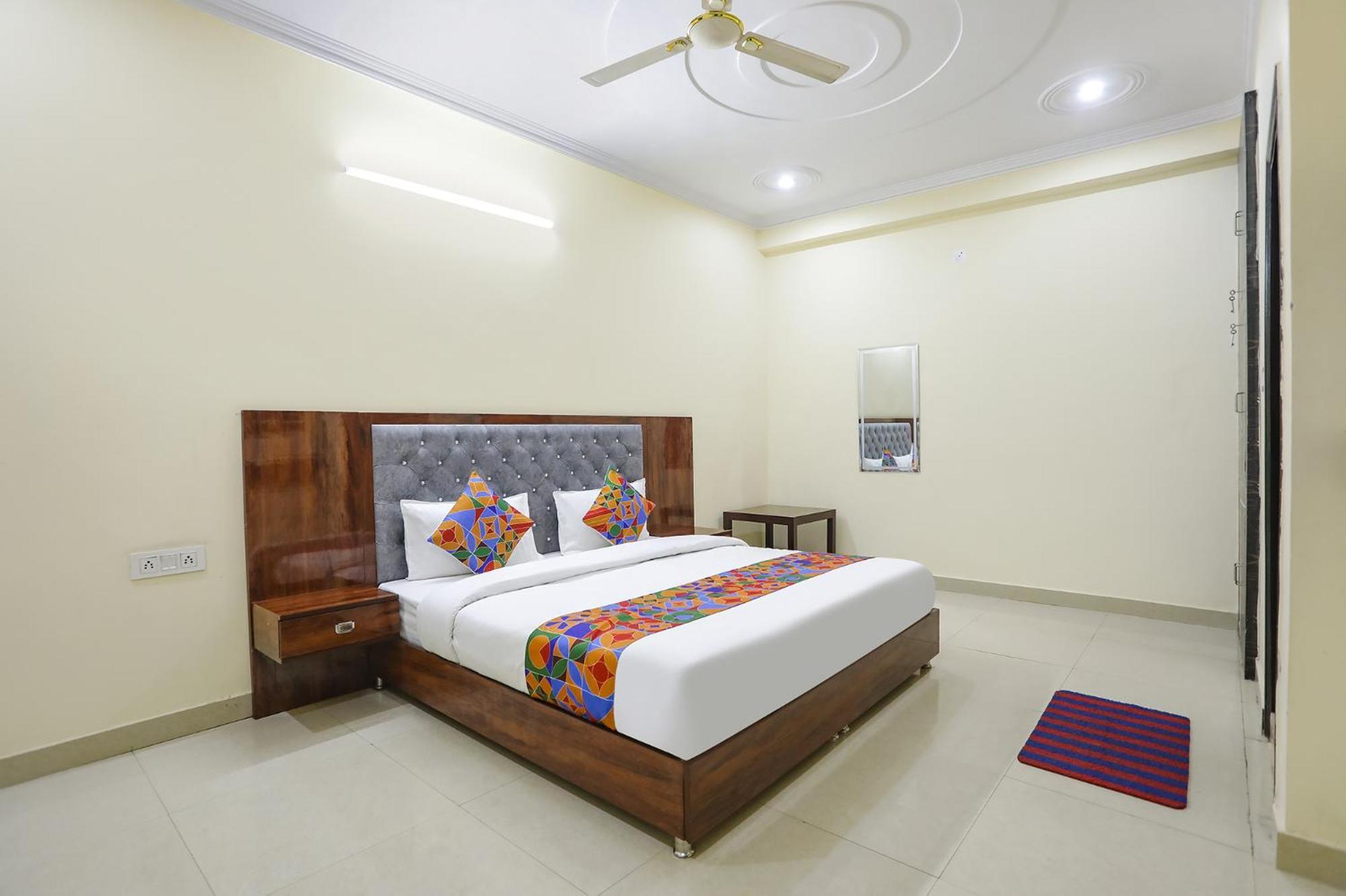 Fabexpress Asp Royal Residency Inn- Janakpuri Delhi  Exterior photo